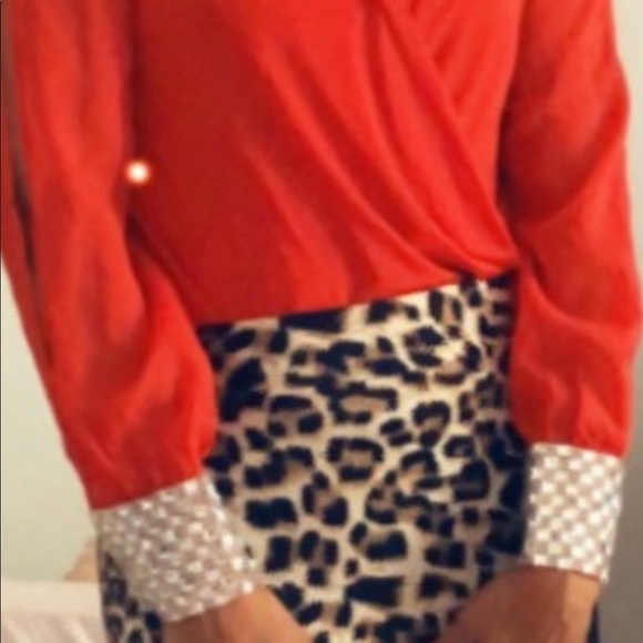 Adorable red blouse - Picture 6 of 6